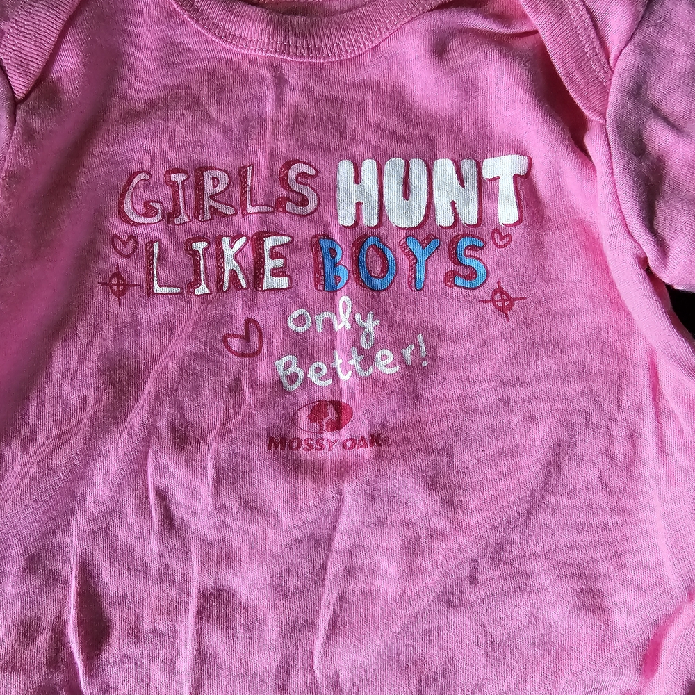 ⭐️Mossy Oak Pink Girls Hunt Tee